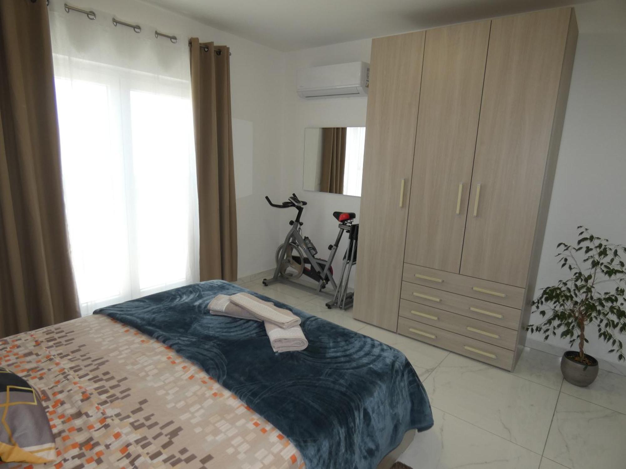 Terrace View - A Stylish Two Bedrooms Penthouse Ac-wifi Appartement Msida