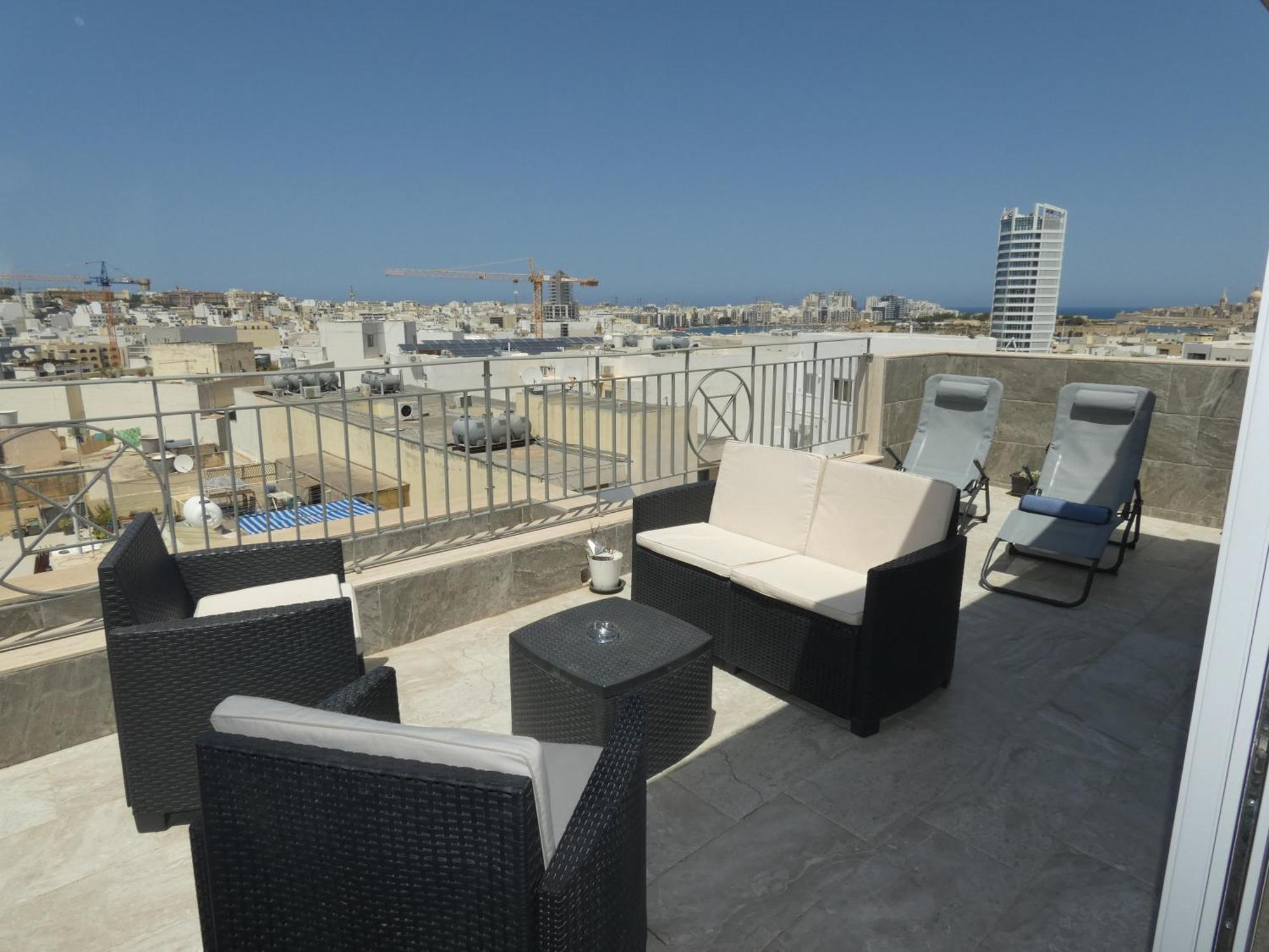 Terrace View - A Stylish Two Bedrooms Penthouse Ac-wifi