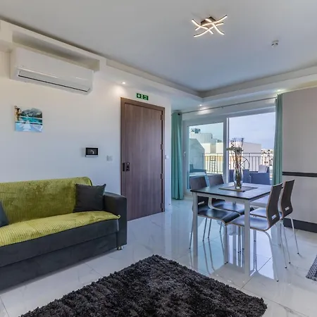 Terrace View- A Charming Two Bedrooms Penthouse Ac-Wifi Msida Exterior photo