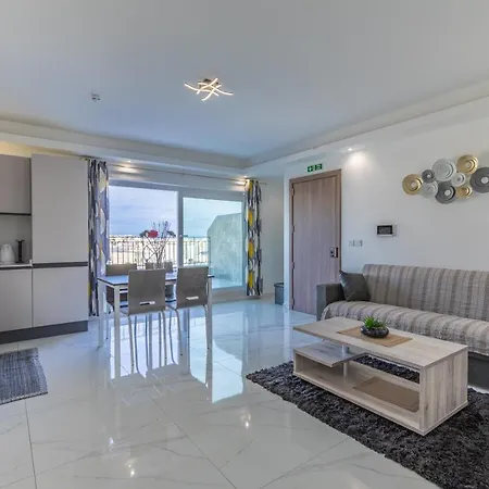 Terrace View- A Charming Two Bedrooms Penthouse Ac-Wifi Msida Exterior photo