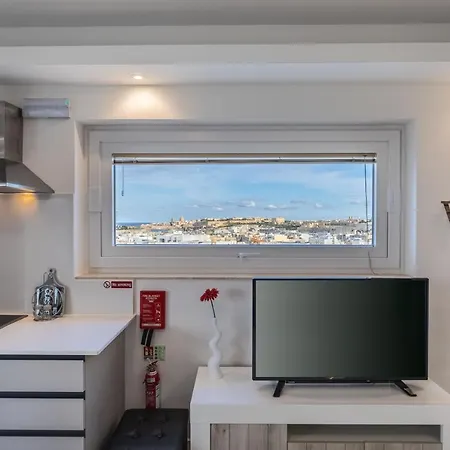 Terrace View- A Charming Two Bedrooms Penthouse Ac-Wifi Msida Exterior photo