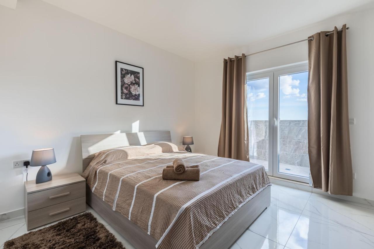 Apartamento Terrace View- A Charming Two Bedrooms Penthouse Ac-wifi *