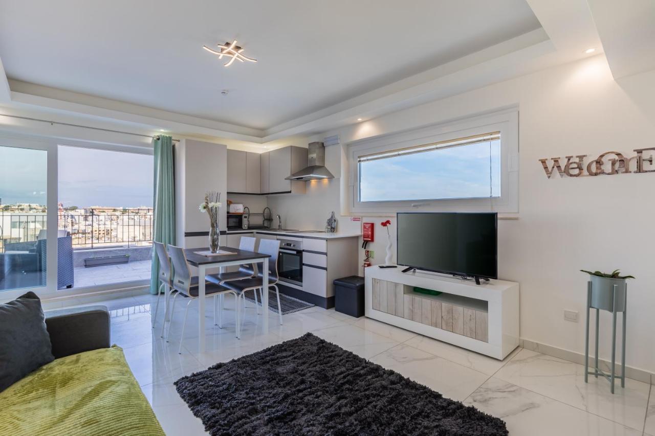 Terrace View- A Charming Two Bedrooms Penthouse Ac-Wifi * Msida