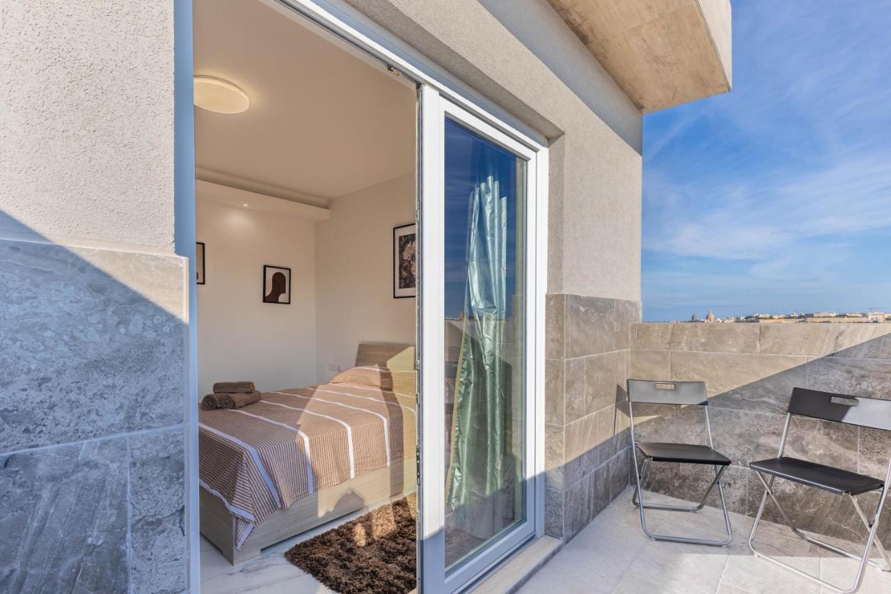 Apartment Terrace View- A Charming Two Bedrooms Penthouse Ac-Wifi *