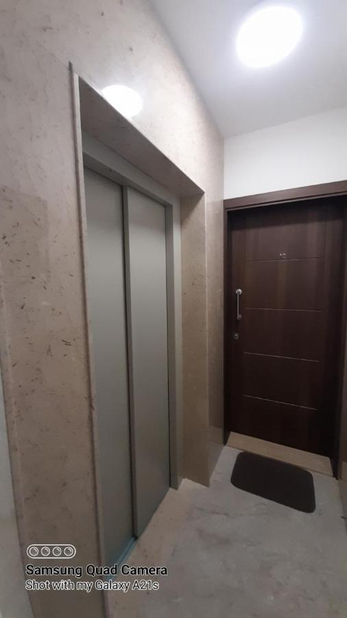 Apartment Terrace View- A Charming Two Bedrooms Penthouse Ac-Wifi *